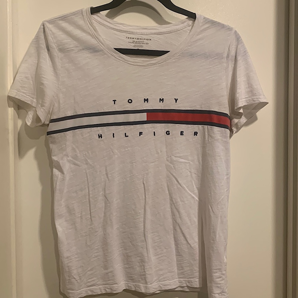 Tommy Hilfiger white shirt sleeve t-shirt size medium used